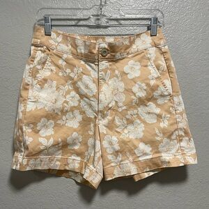 Jachs Girlfriend Women’s Floral Peach Shorts Size Small